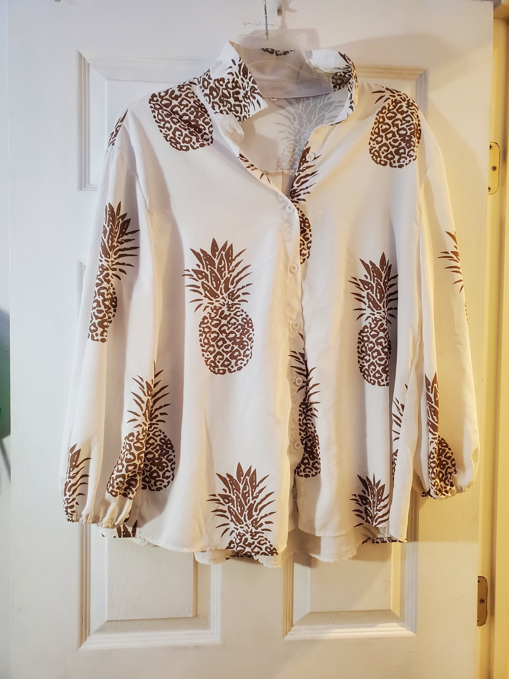 Women’s White Button-Down Pineapple Print Blouse